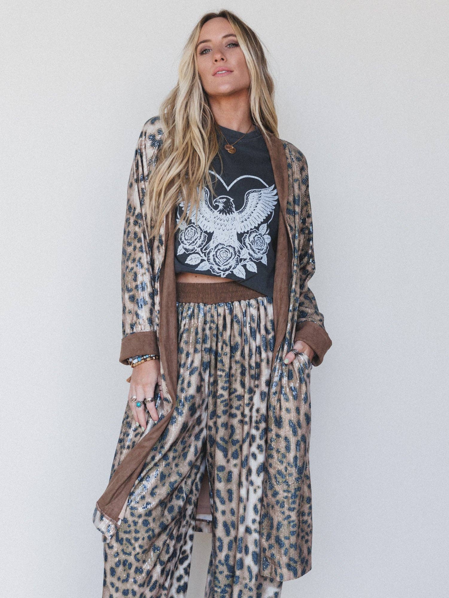 Soaring Romance Graphic Tee - Pepper