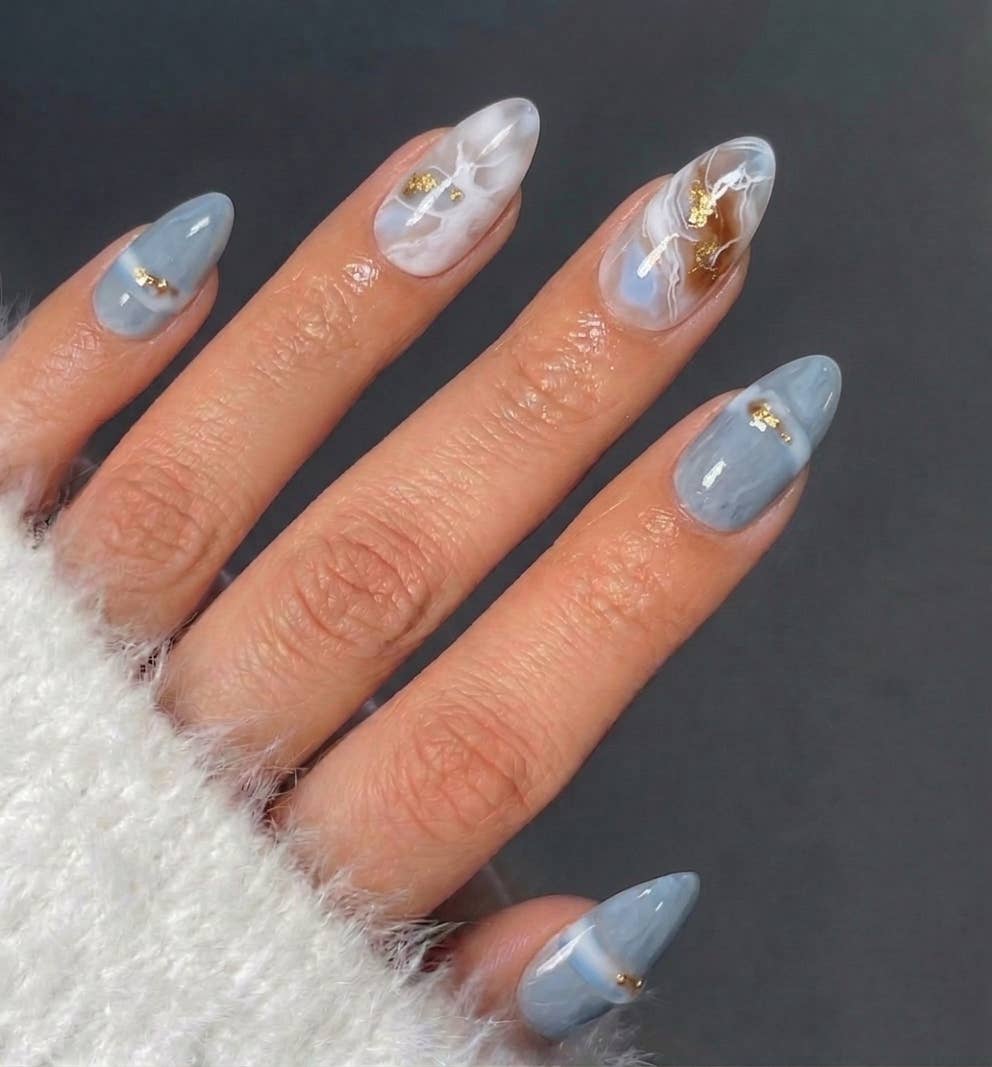 Dimensional Striped Haze Blue Press-On Nails - 24PCs