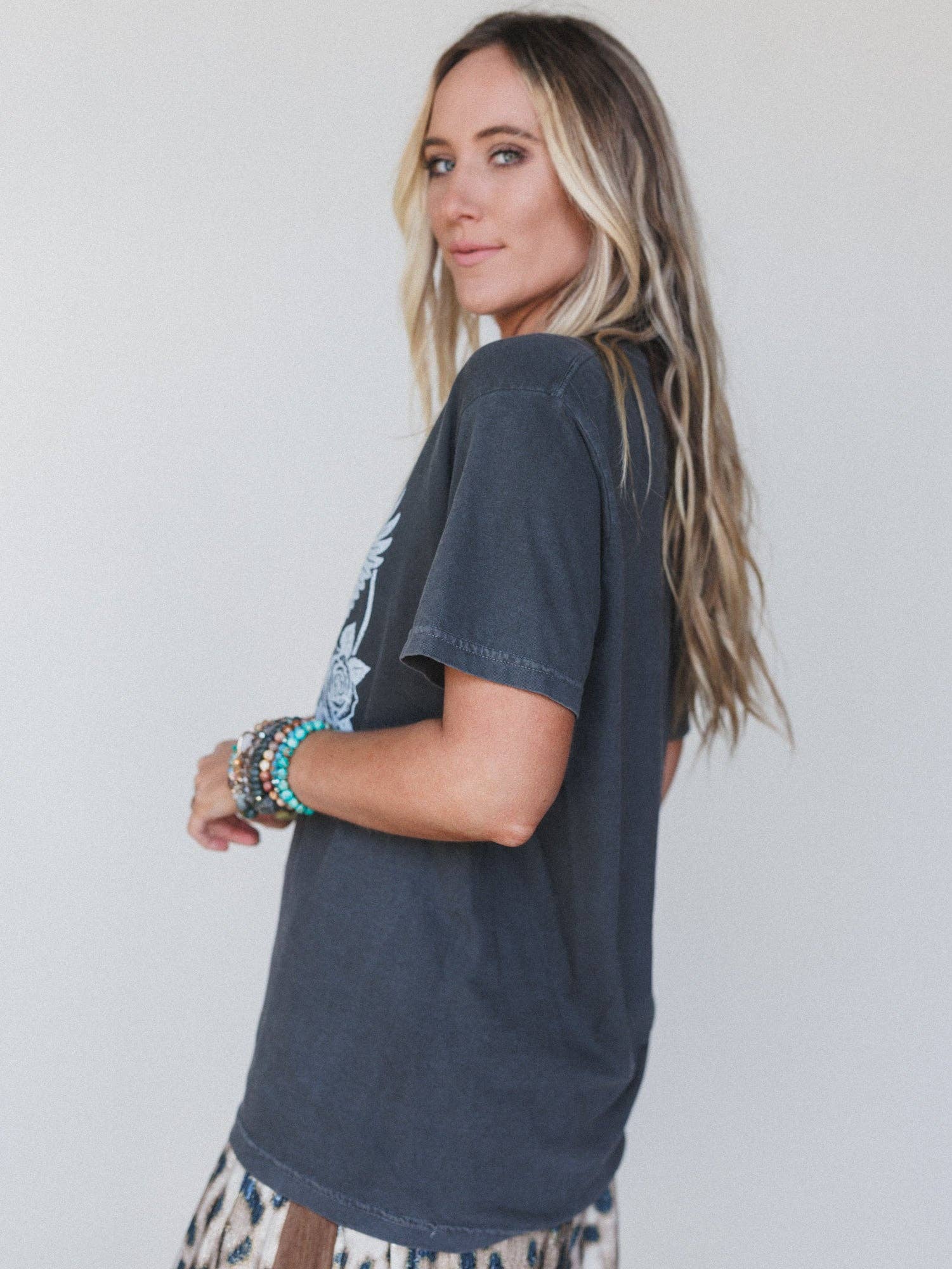 Soaring Romance Graphic Tee - Pepper
