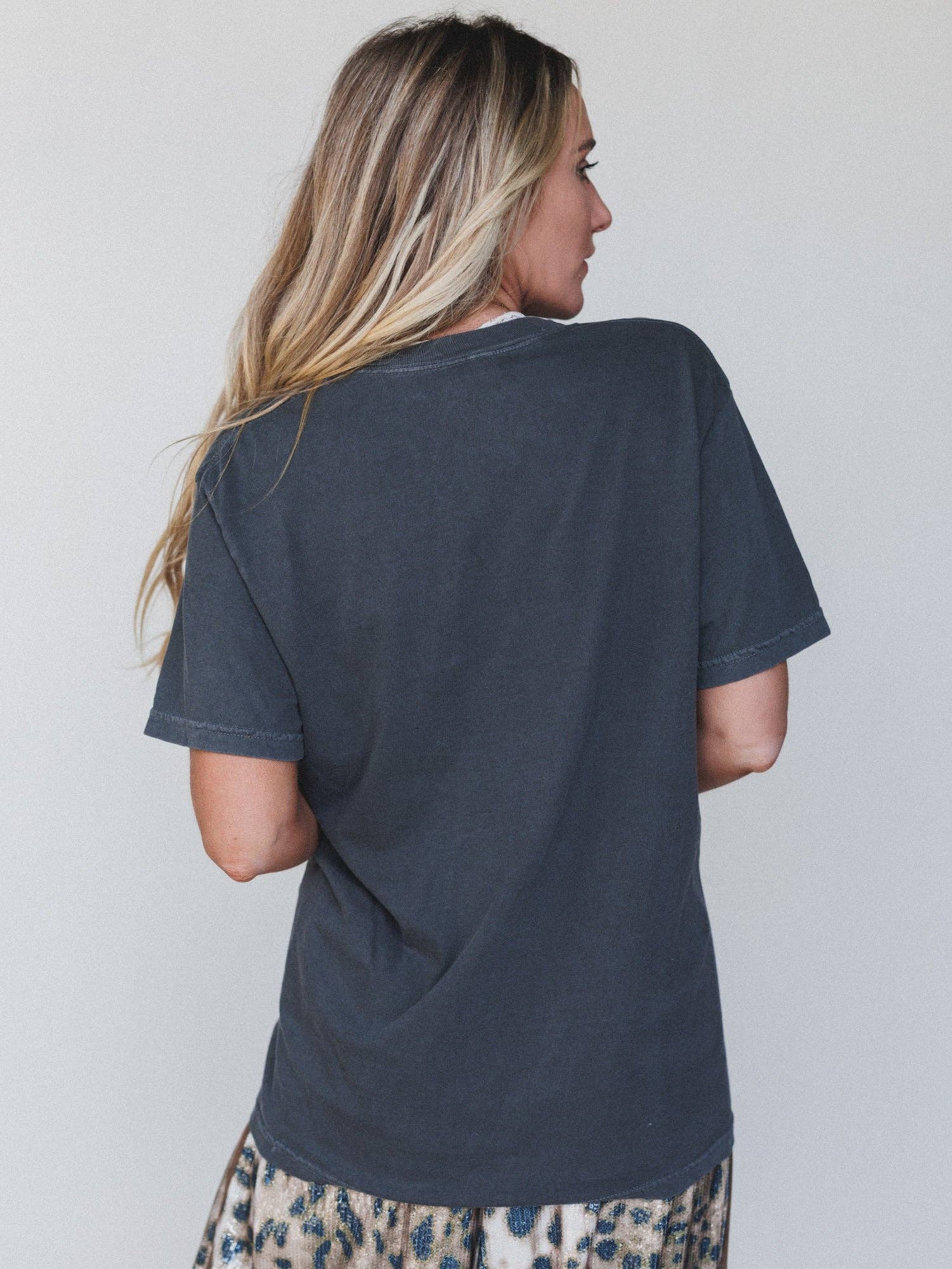 Soaring Romance Graphic Tee - Pepper
