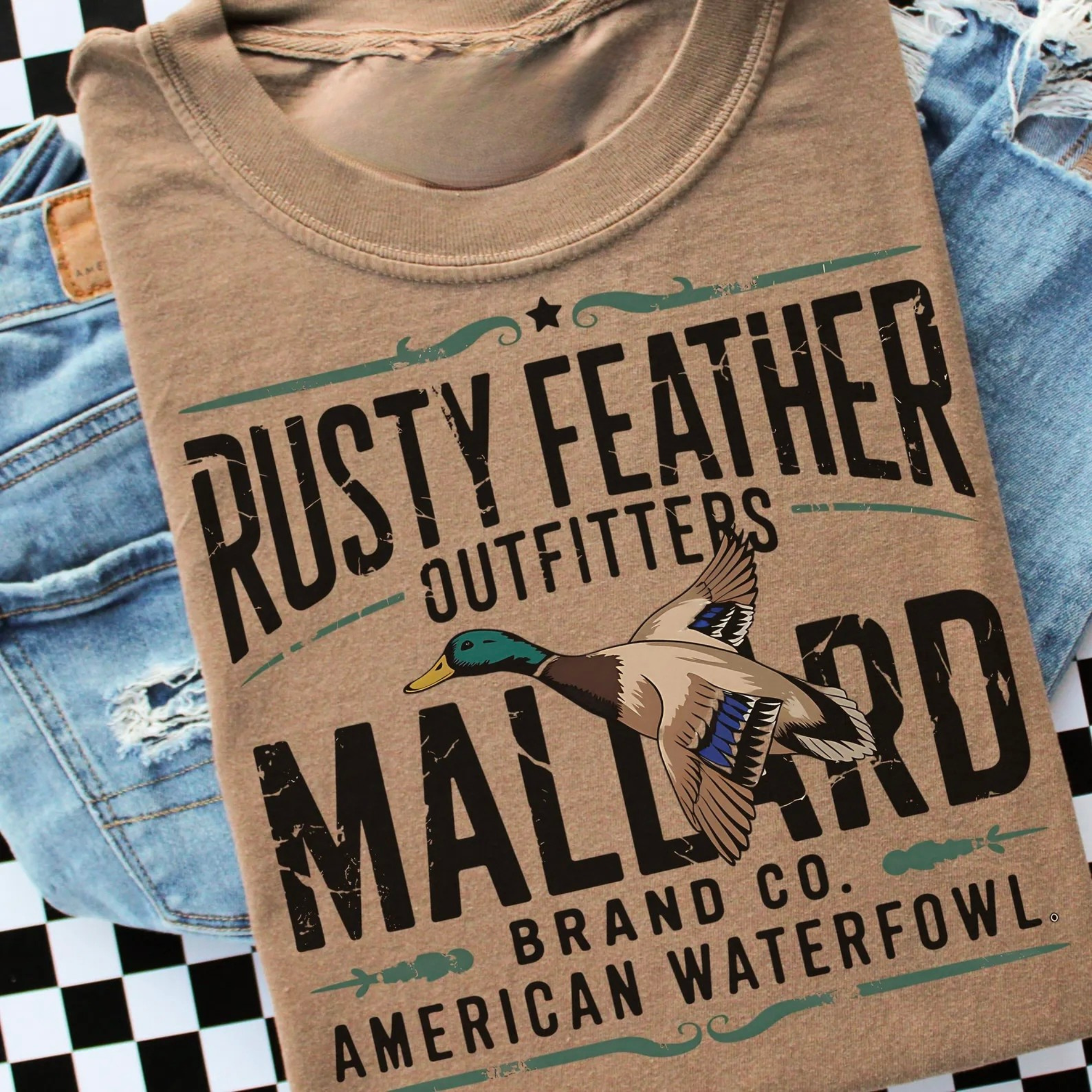 Retro Rusty Feathers Duck Sweatshirts & Tees  